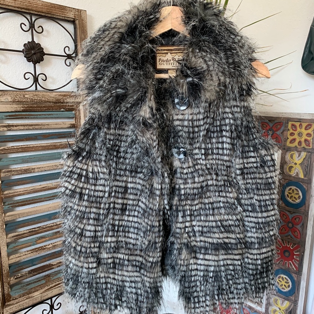 PANHANDLE POWDER RIVER FAUX FUR VEST WITH POCKETS